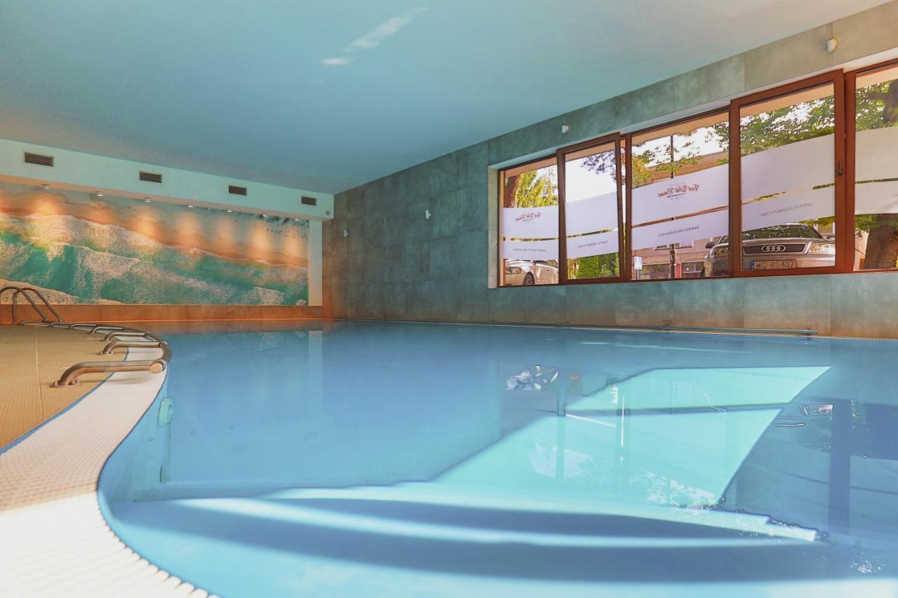 Osrodek Wypoczynkowy Balt-Tur Feel Well Resort Jastrzębia Góra Exterior foto