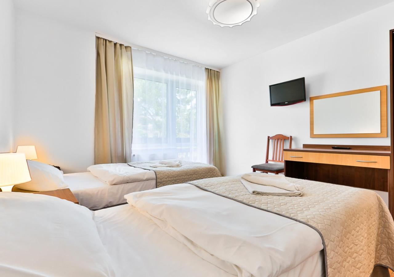 Osrodek Wypoczynkowy Balt-Tur Feel Well Resort Jastrzębia Góra Exterior foto